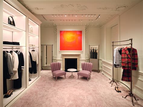 gucci - london bond street flagship|gucci art gallery.